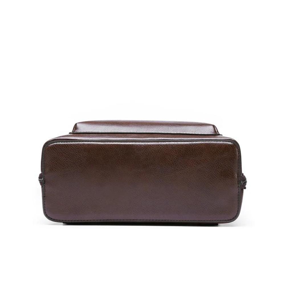 Elegant double zipper backpack in classic style