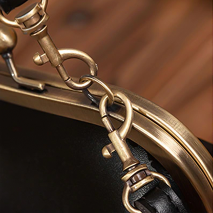 Elegant Vintage Kiss-Lock Bag - Grace's Retro Chic Must-Have