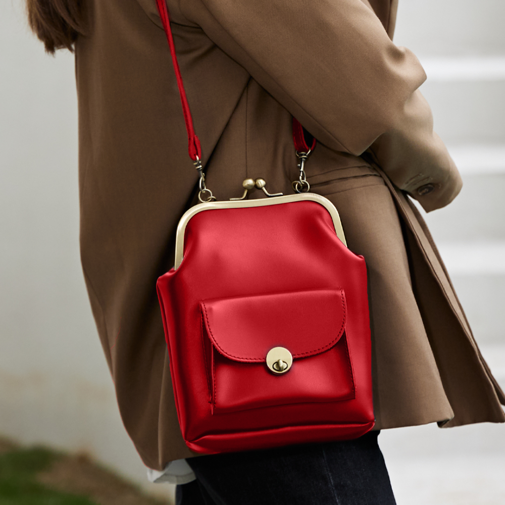 Elegant Vintage Kiss-Lock Bag - Grace's Retro Chic Must-Have