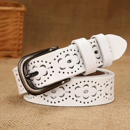 Klassik Pur – An exquisite women's belt crafted with masterful workmanship